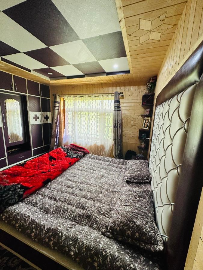 Sheen Homestay Гульмарг Экстерьер фото