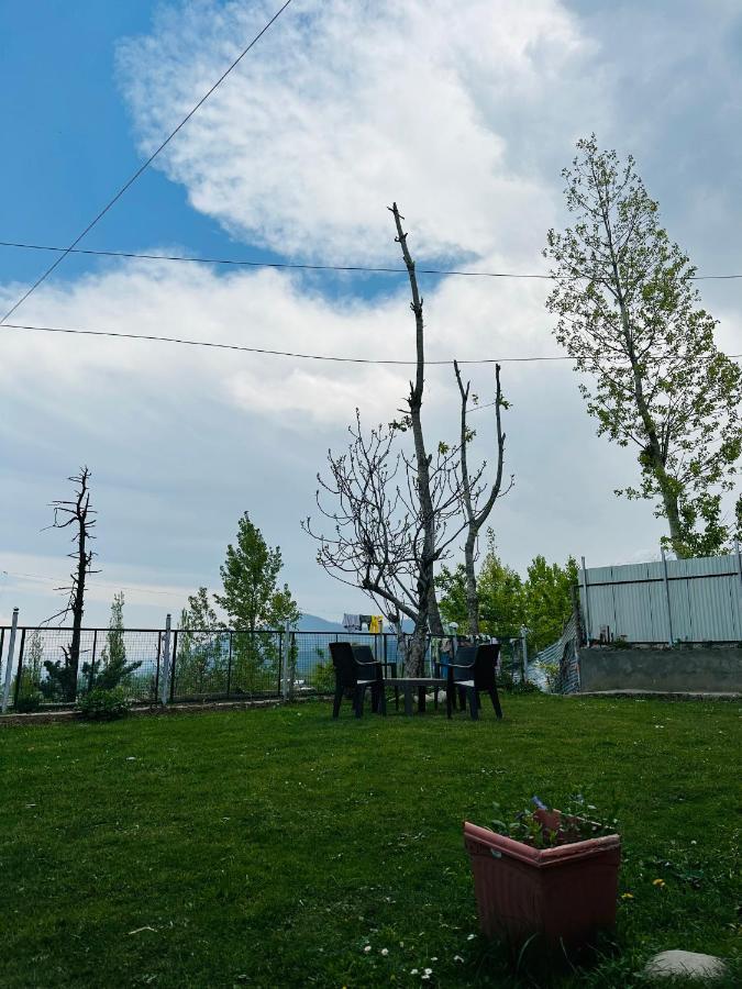 Sheen Homestay Гульмарг Экстерьер фото