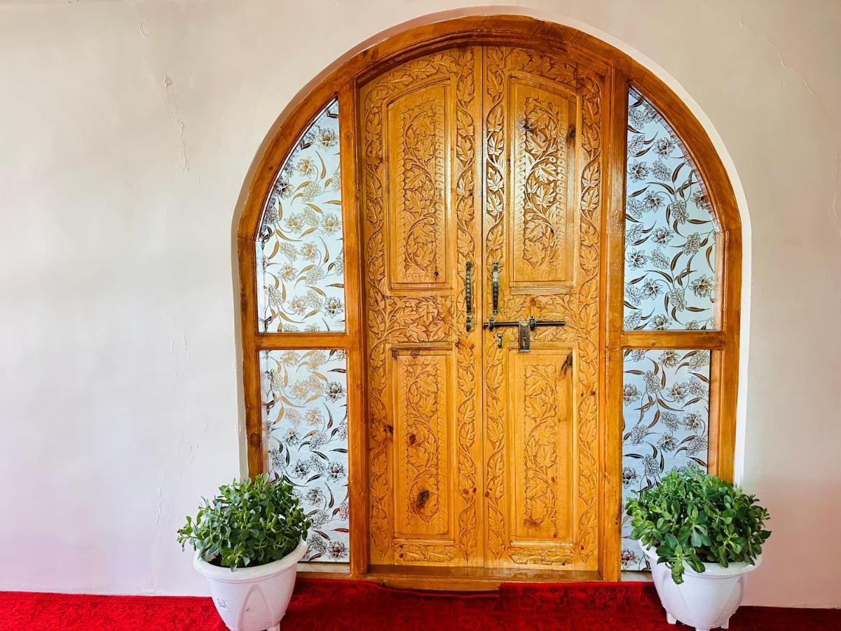 Sheen Homestay Гульмарг Экстерьер фото