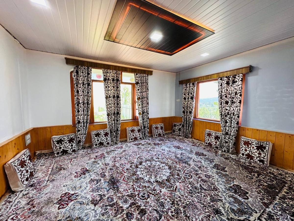 Sheen Homestay Гульмарг Экстерьер фото